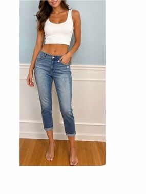 NWT Levi’s Boyfriend Jeans Cropped Stretch distressed ripped 18W or 20W $60 New